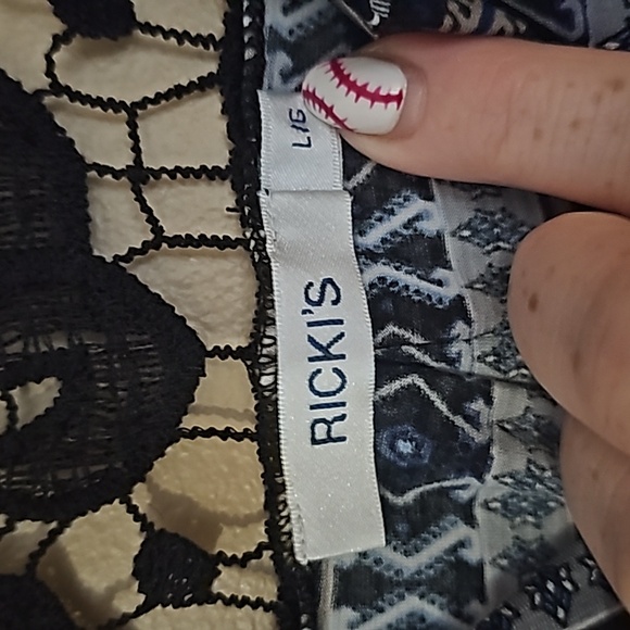 RICKI'S Woman's Shirt - Picture 4 of 4